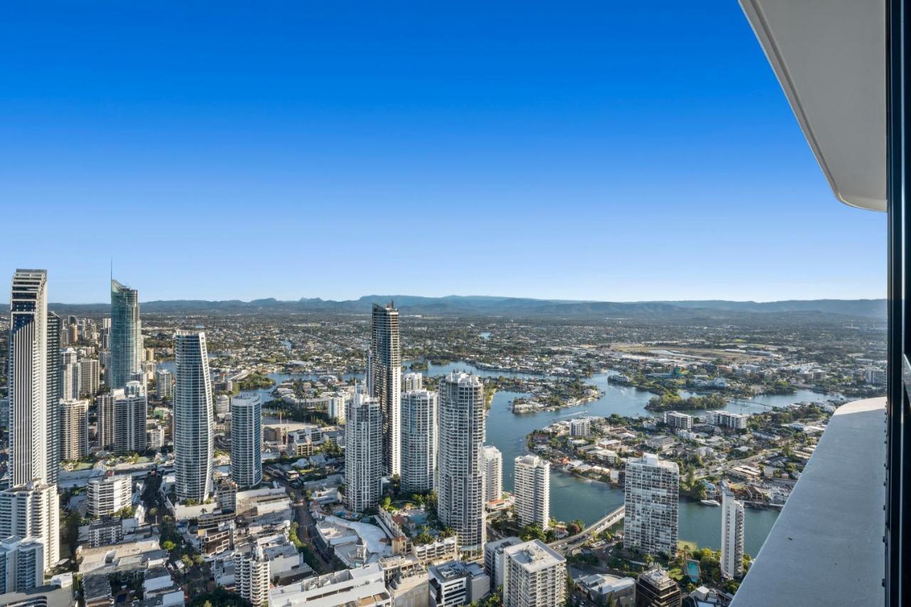 Surfers Paradise New Beachfront Apartments ゴールドコースト エクステリア 写真