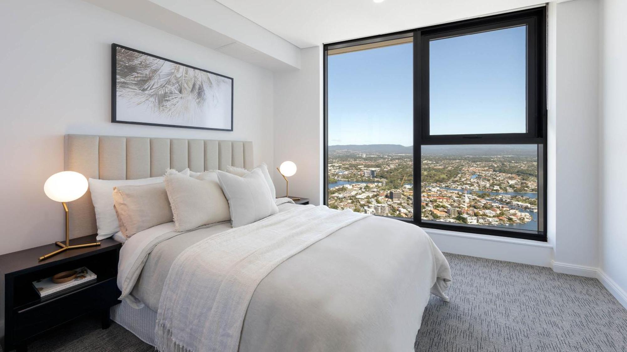 Surfers Paradise New Beachfront Apartments ゴールドコースト エクステリア 写真