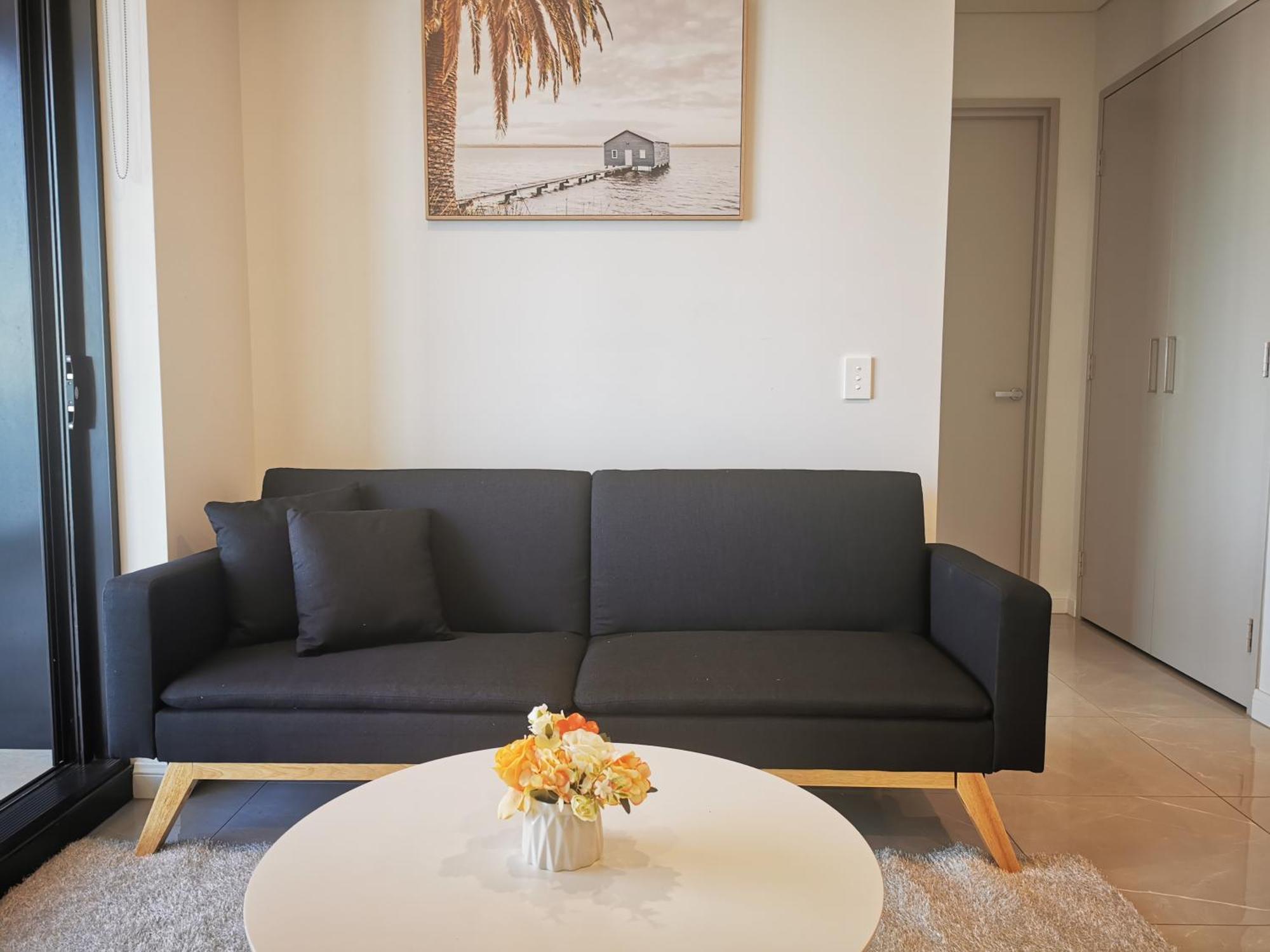 Surfers Paradise New Beachfront Apartments ゴールドコースト エクステリア 写真