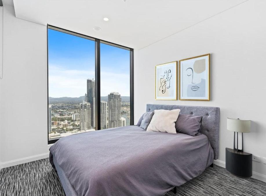 Surfers Paradise New Beachfront Apartments ゴールドコースト エクステリア 写真